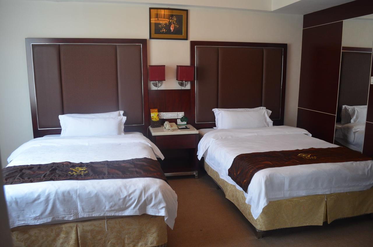 Tianhao Hotel Canton Esterno foto