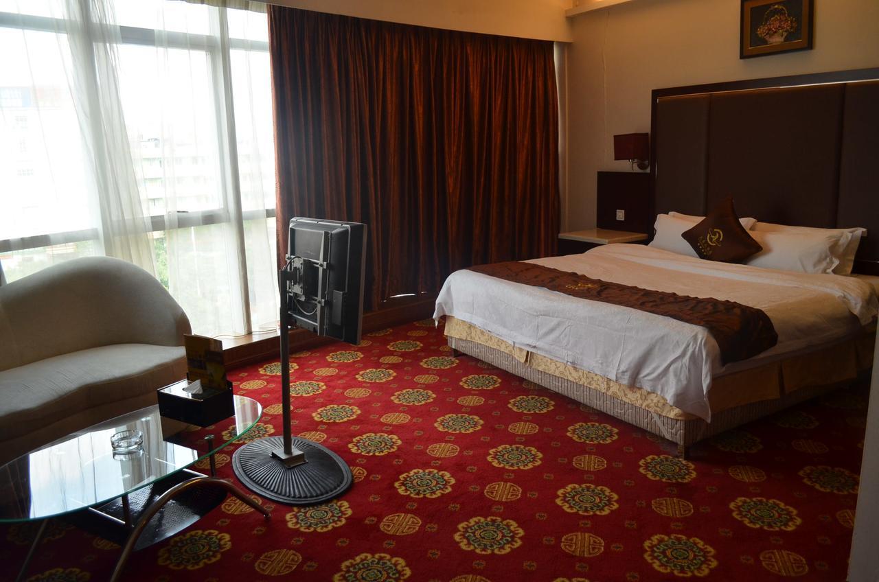 Tianhao Hotel Canton Esterno foto