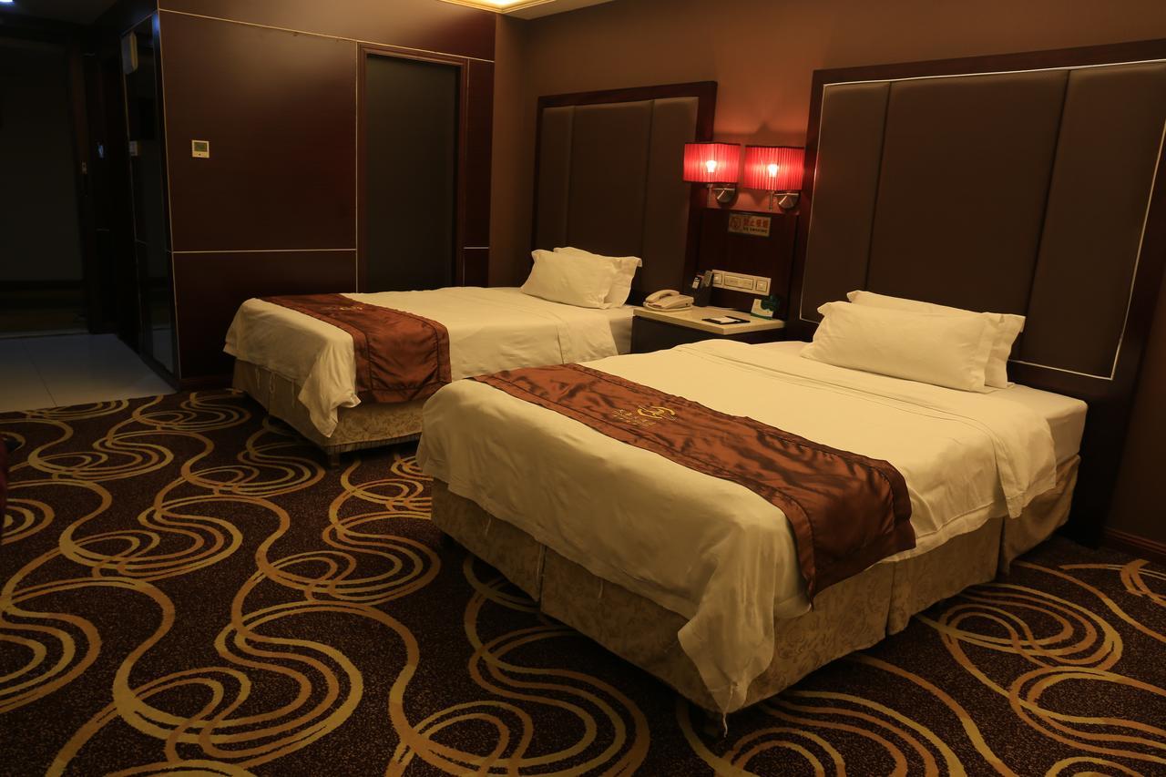 Tianhao Hotel Canton Esterno foto