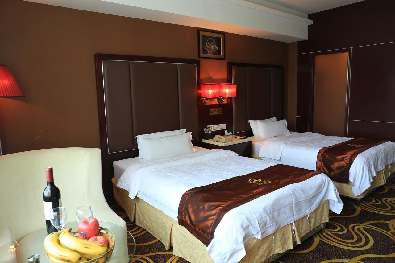 Tianhao Hotel Canton Esterno foto