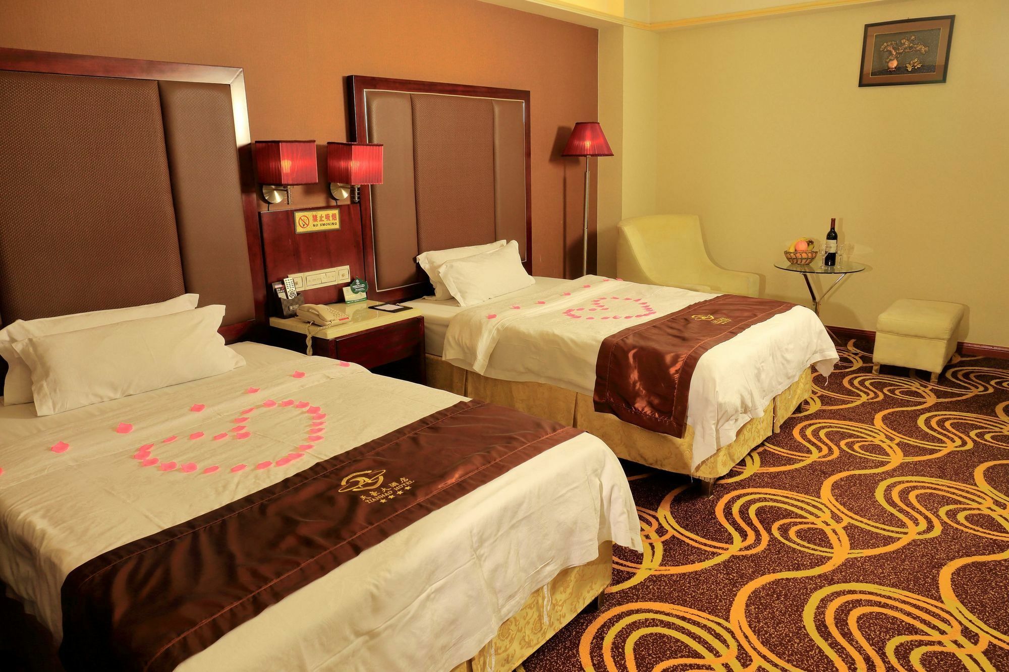 Tianhao Hotel Canton Esterno foto